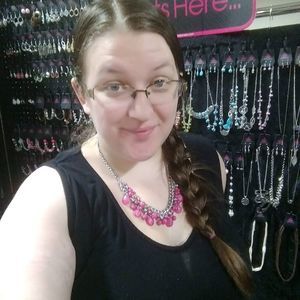 Meet your Posher, Janis